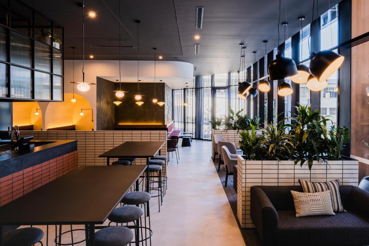 Abode Belconnen Hotel Canberra Bagian luar foto