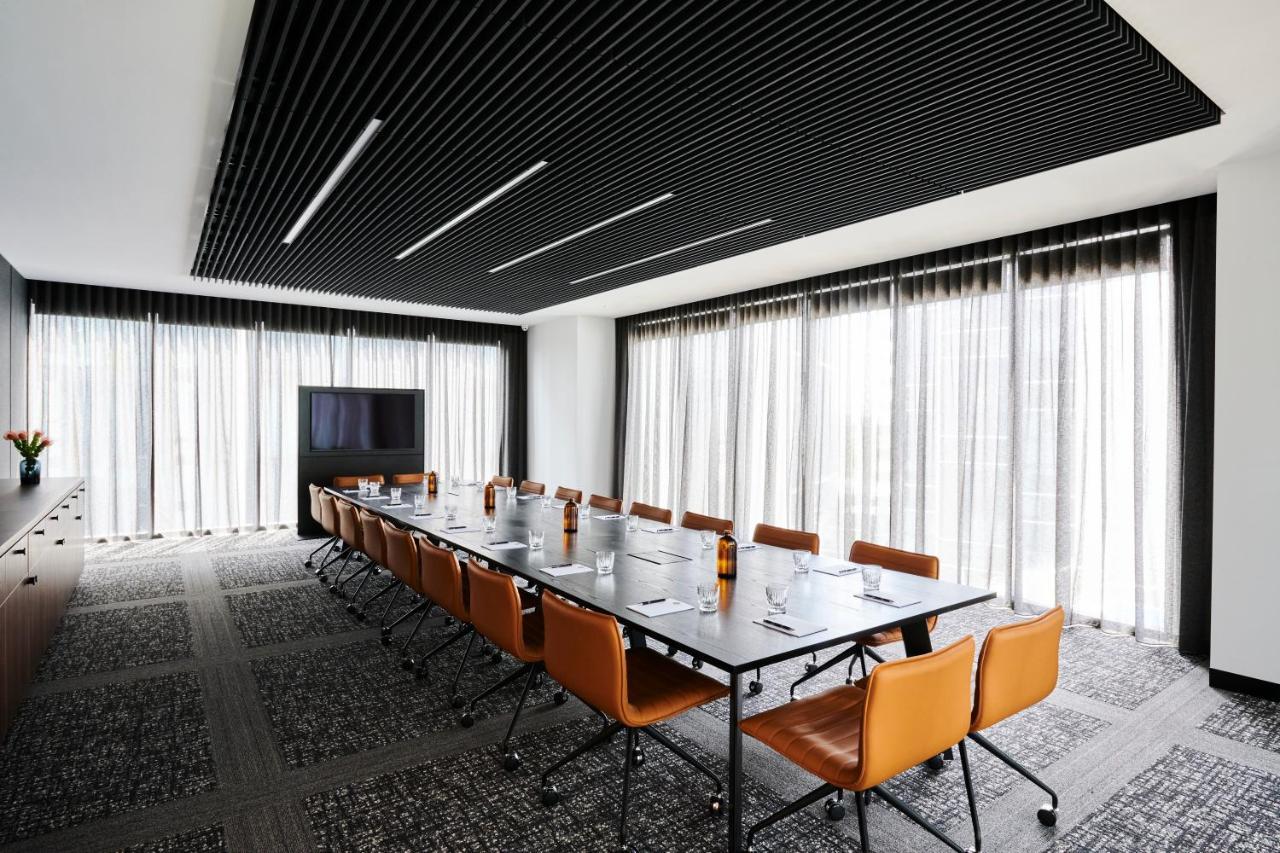 Abode Belconnen Hotel Canberra Bagian luar foto