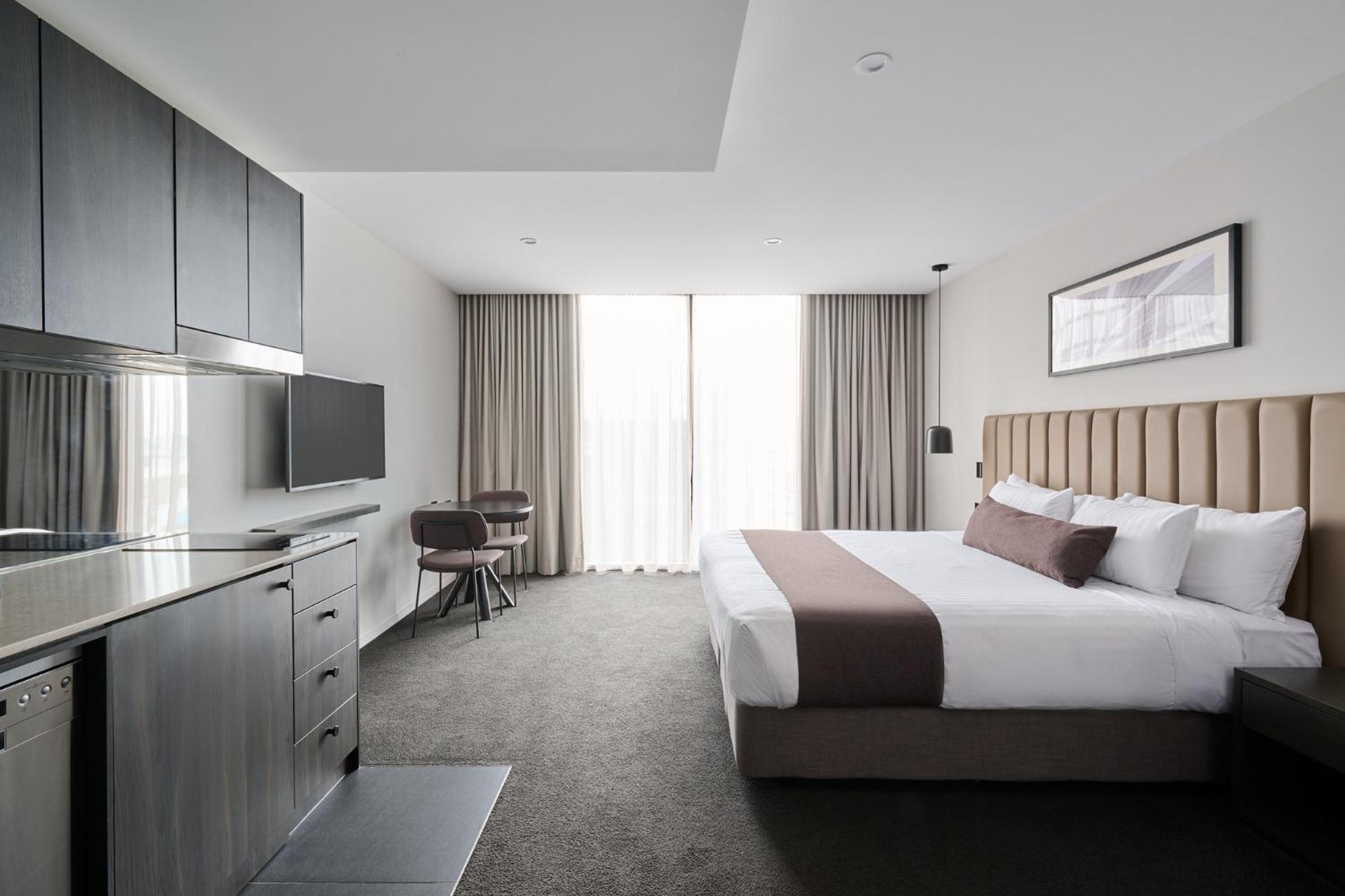 Abode Belconnen Hotel Canberra Bagian luar foto