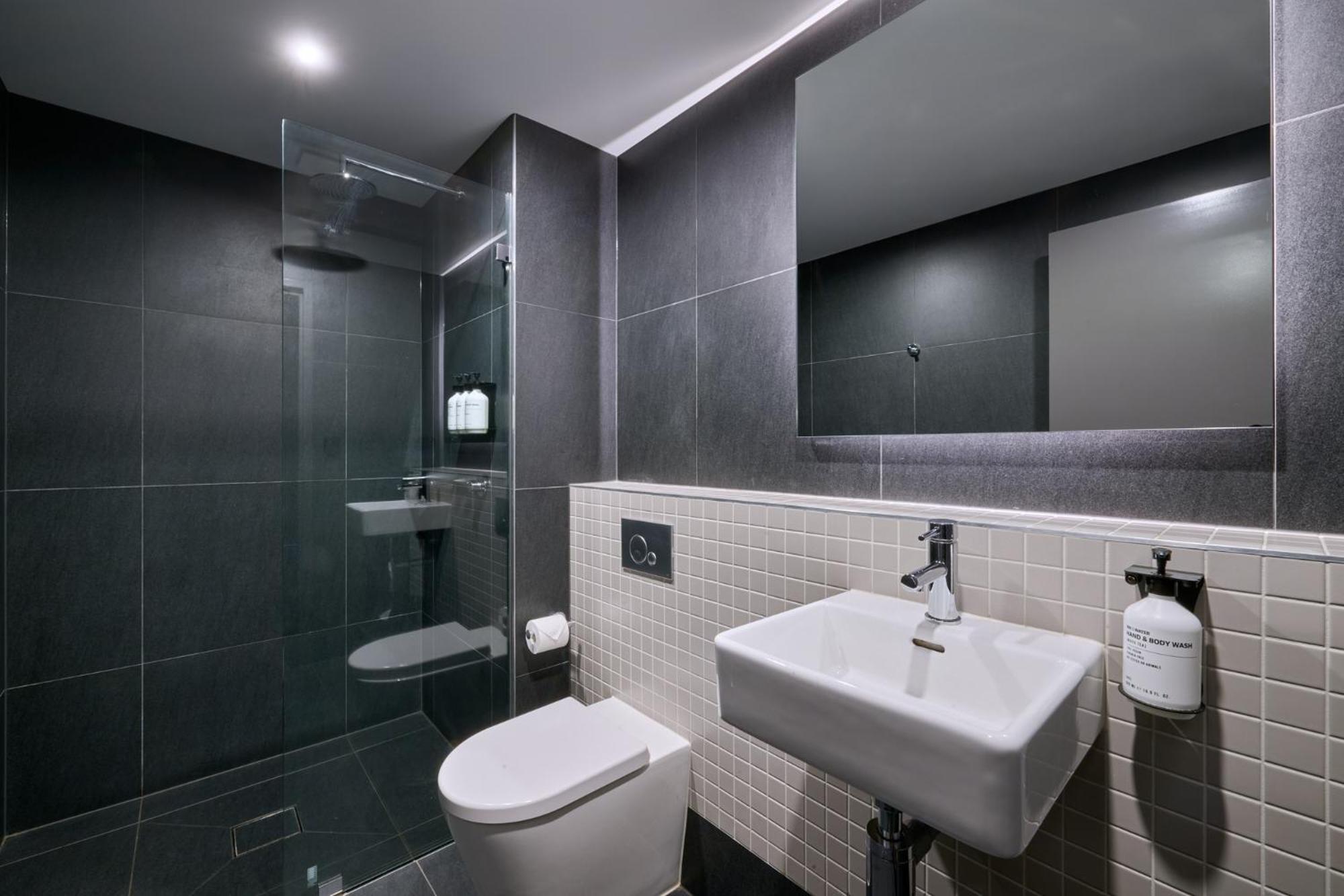 Abode Belconnen Hotel Canberra Bagian luar foto